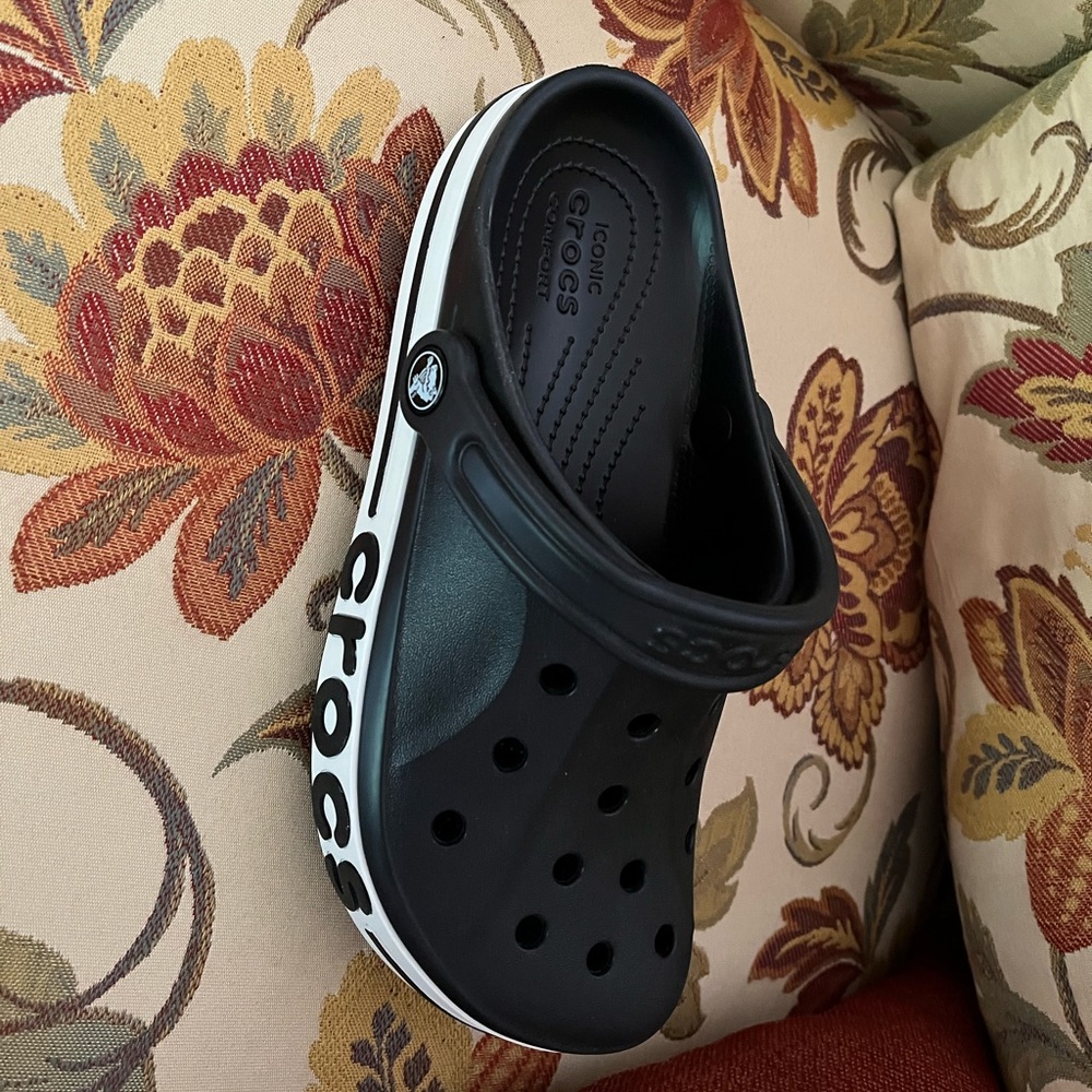 [US 6] CROCS Unisex BAYABAND Clog Iconic Comfort Sandal Slippers Black White